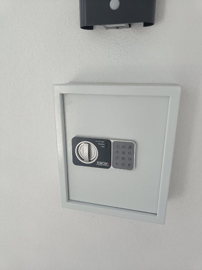 Apartments & Moeblierte Zimmer In Kahl Am Main, Kontaktloser Self Check-In, W-Lan, Schreibtisch, Duschbad, Kuechenzeile, Pkw-Plaetze Luaran gambar