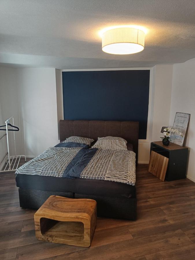 Apartments & Moeblierte Zimmer In Kahl Am Main, Kontaktloser Self Check-In, W-Lan, Schreibtisch, Duschbad, Kuechenzeile, Pkw-Plaetze Luaran gambar