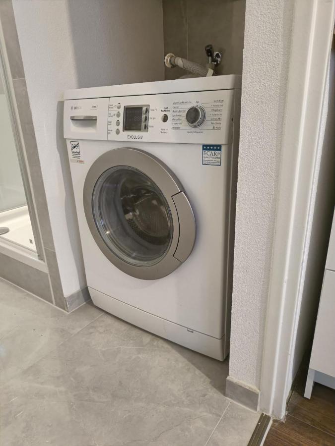 Apartments & Moeblierte Zimmer In Kahl Am Main, Kontaktloser Self Check-In, W-Lan, Schreibtisch, Duschbad, Kuechenzeile, Pkw-Plaetze Luaran gambar