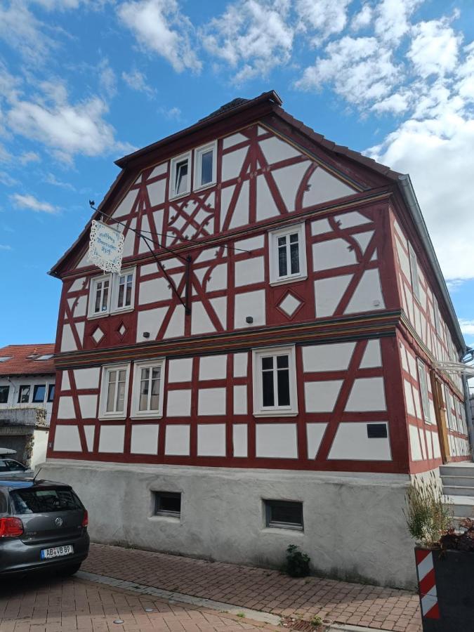 Apartments & Moeblierte Zimmer In Kahl Am Main, Kontaktloser Self Check-In, W-Lan, Schreibtisch, Duschbad, Kuechenzeile, Pkw-Plaetze Luaran gambar