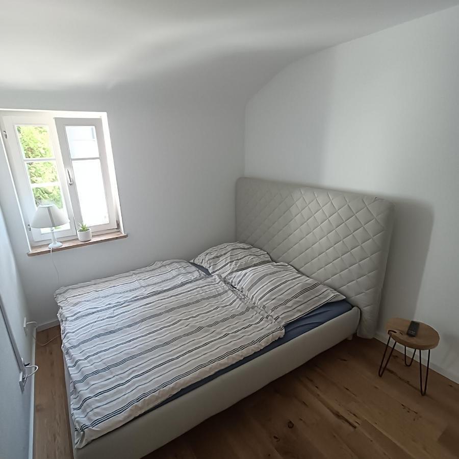 Apartments & Moeblierte Zimmer In Kahl Am Main, Kontaktloser Self Check-In, W-Lan, Schreibtisch, Duschbad, Kuechenzeile, Pkw-Plaetze Luaran gambar