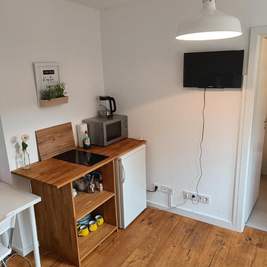 Apartments & Moeblierte Zimmer In Kahl Am Main, Kontaktloser Self Check-In, W-Lan, Schreibtisch, Duschbad, Kuechenzeile, Pkw-Plaetze Luaran gambar