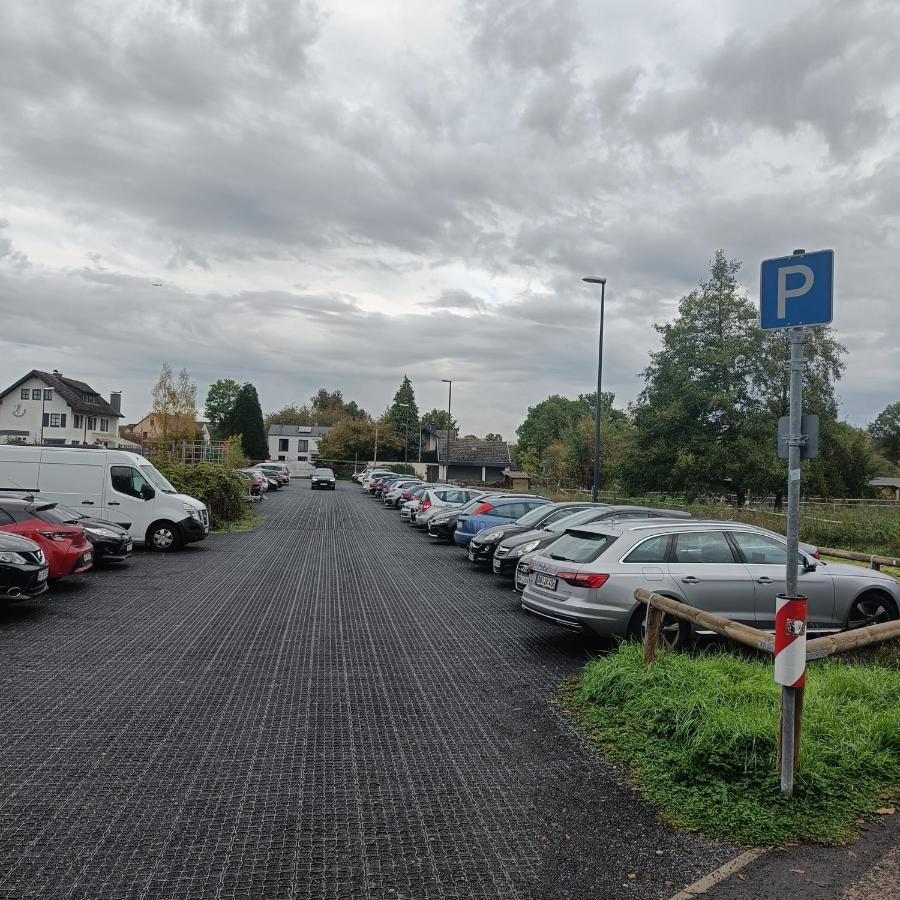 Apartments & Moeblierte Zimmer In Kahl Am Main, Kontaktloser Self Check-In, W-Lan, Schreibtisch, Duschbad, Kuechenzeile, Pkw-Plaetze Luaran gambar