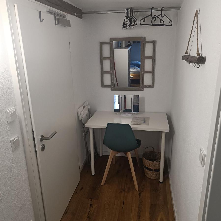 Apartments & Moeblierte Zimmer In Kahl Am Main, Kontaktloser Self Check-In, W-Lan, Schreibtisch, Duschbad, Kuechenzeile, Pkw-Plaetze Luaran gambar